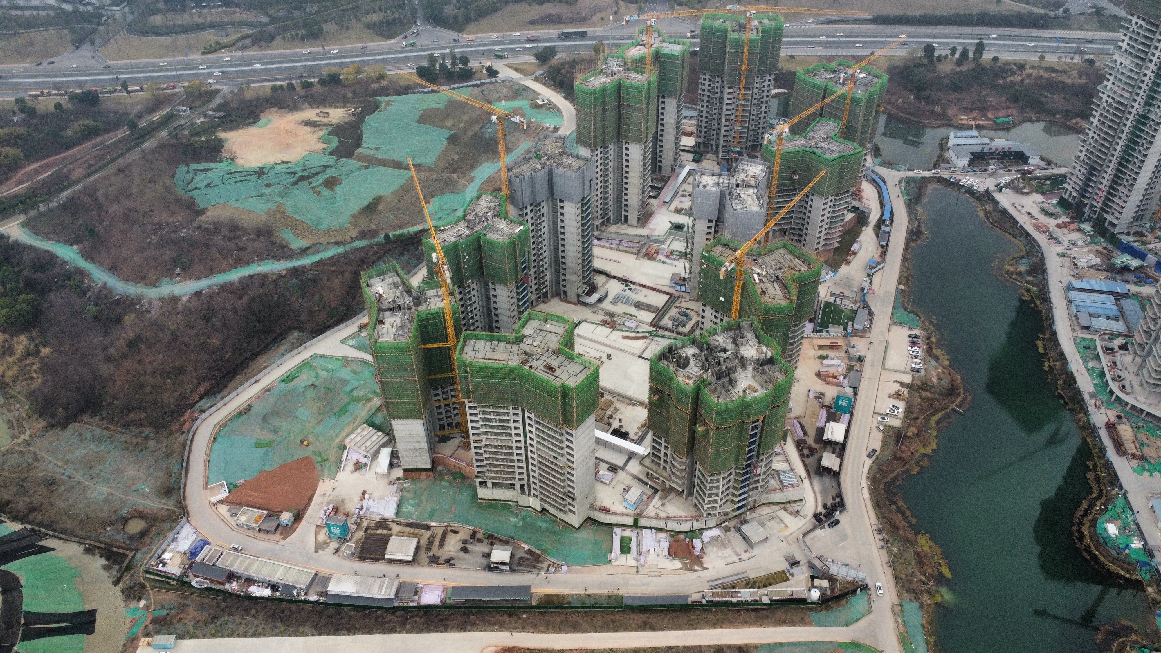 1709709699134698.jpg C302.jpg